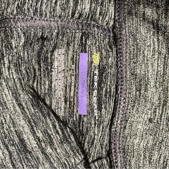 Workout pants - Picture 2 of 2